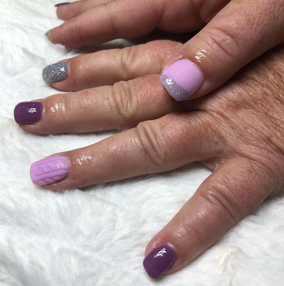 purple nail art