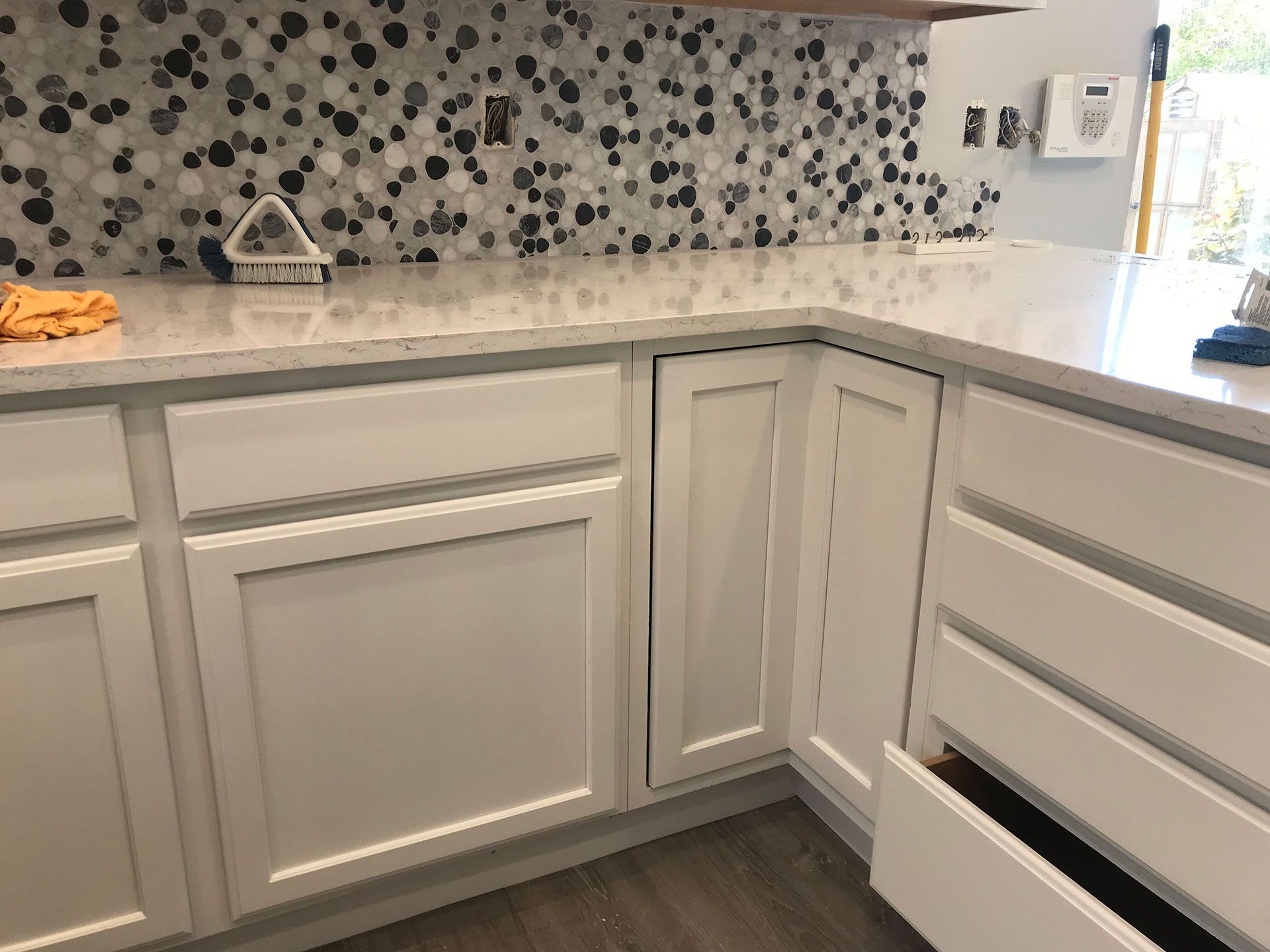 bottom kitchen cabinets
