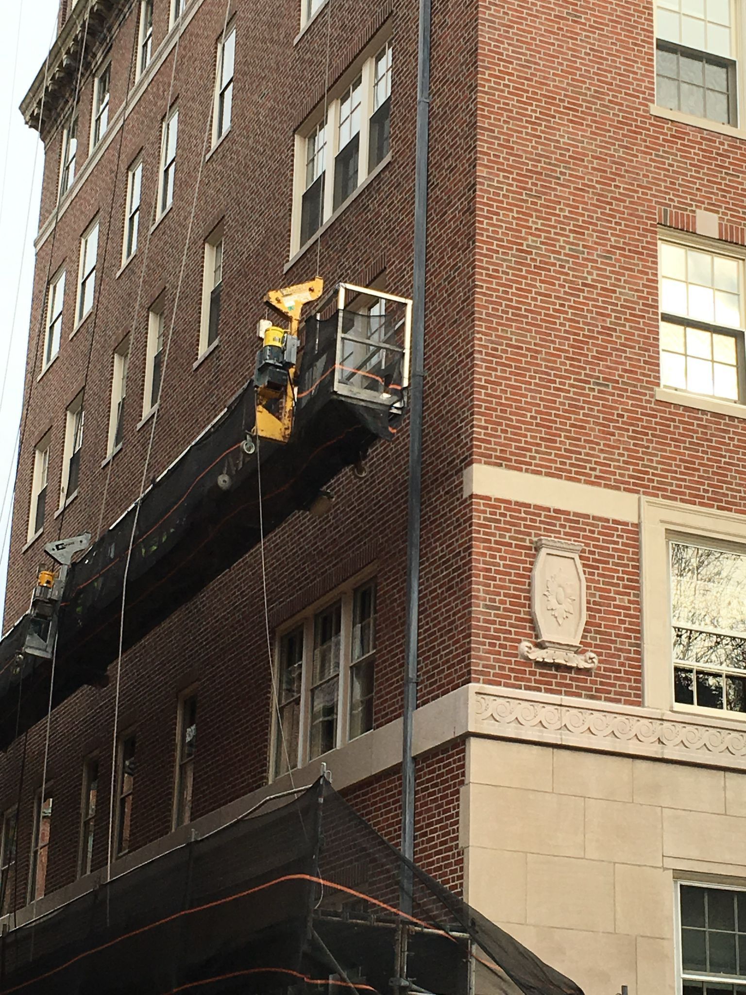 A brick building