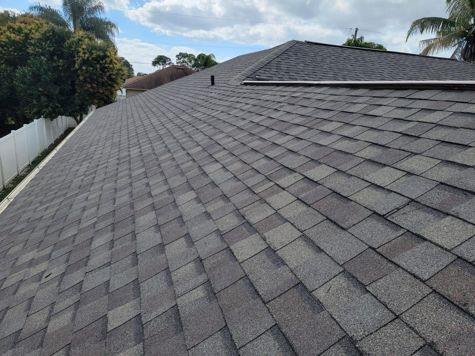 gray shingle roof