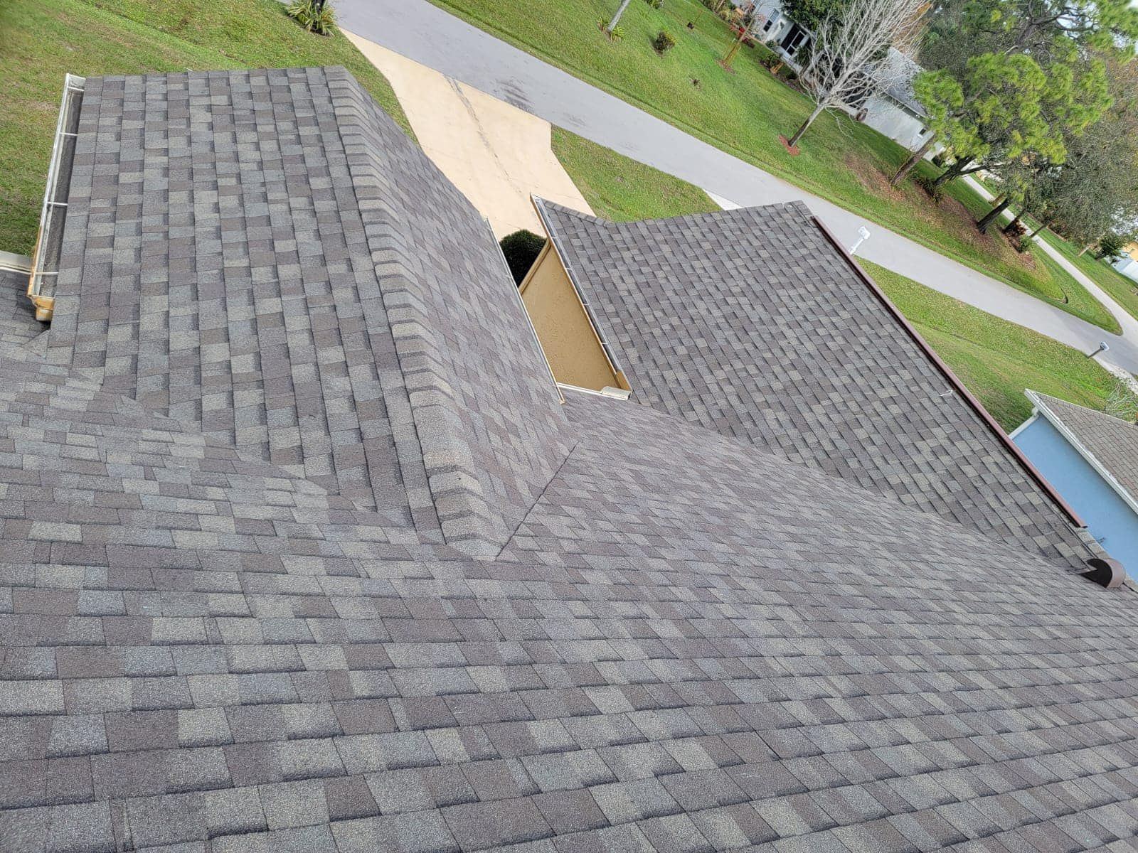 top view of the shingle roof