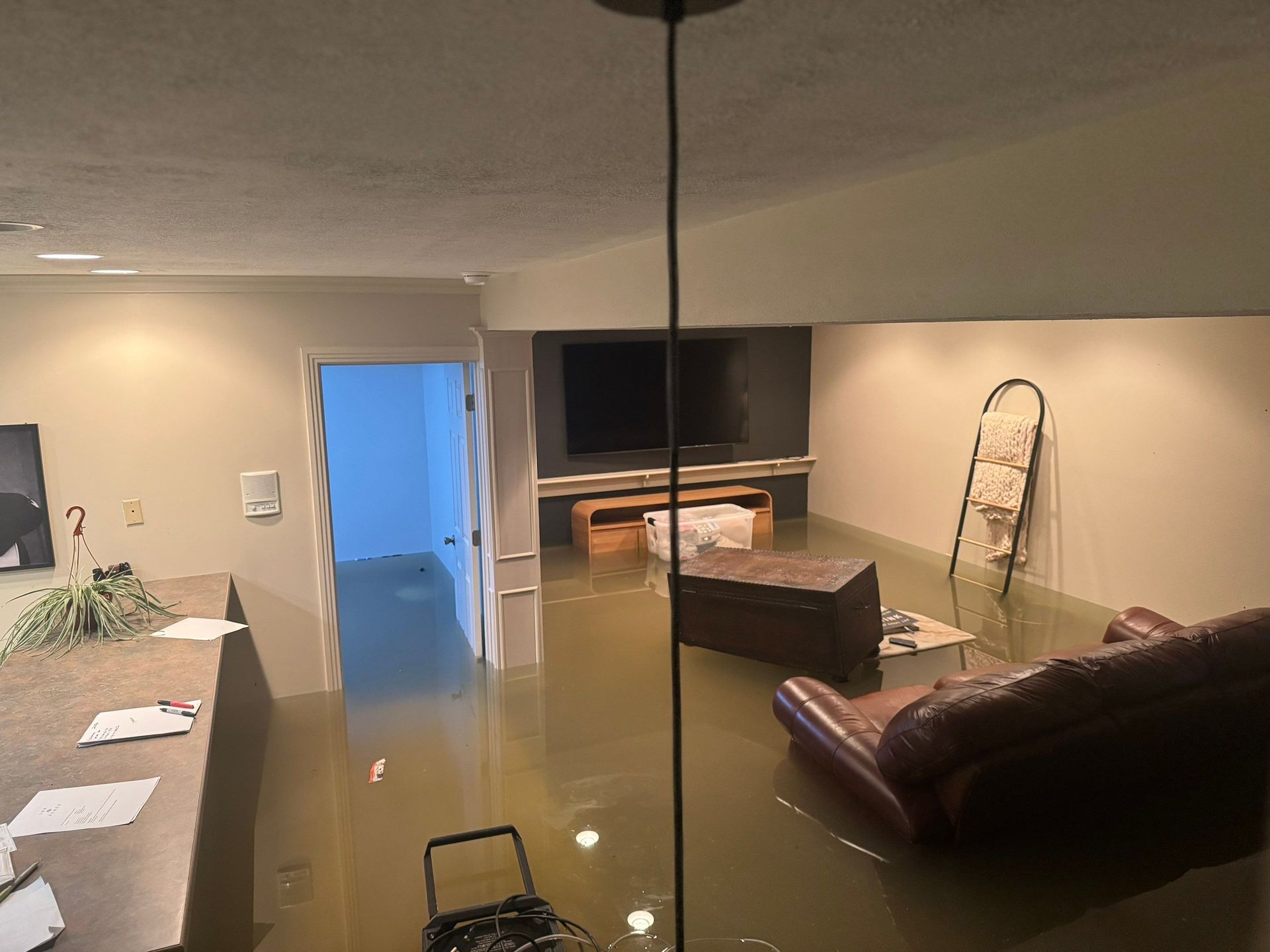 water-damage-service-in-nixa-mo