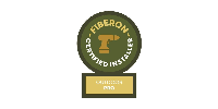 Fibernon Constructies logo: green circular emblem with yellow crane and text above a gold nameplate.