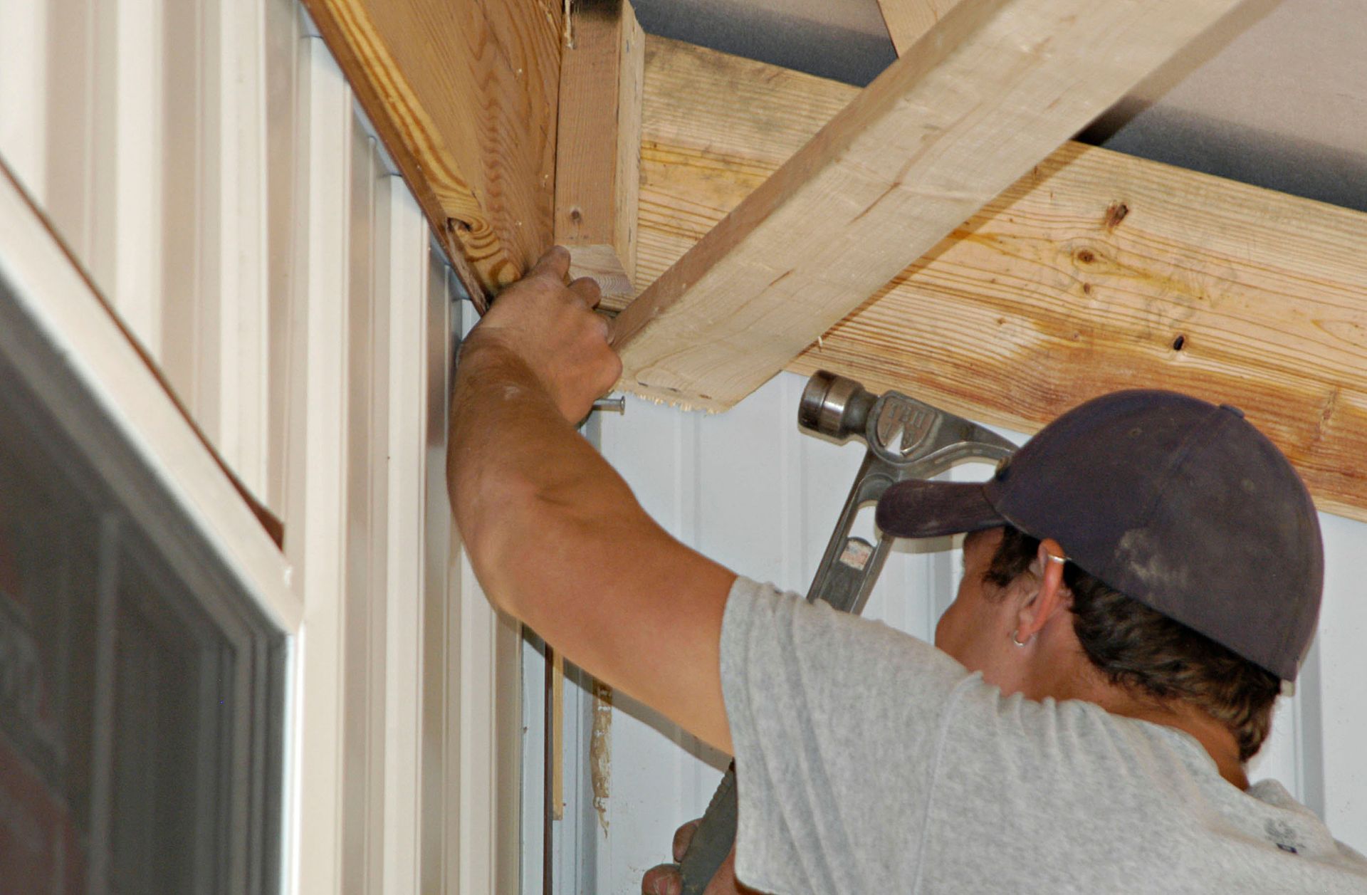 pole barn builders