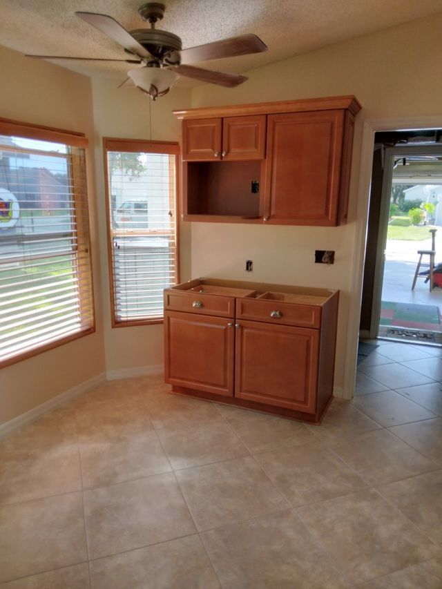 Kitchen Custom Cabinets