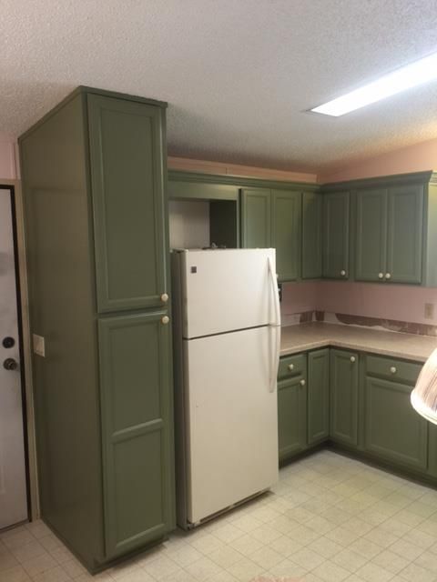 Kitchen Custom Cabinets