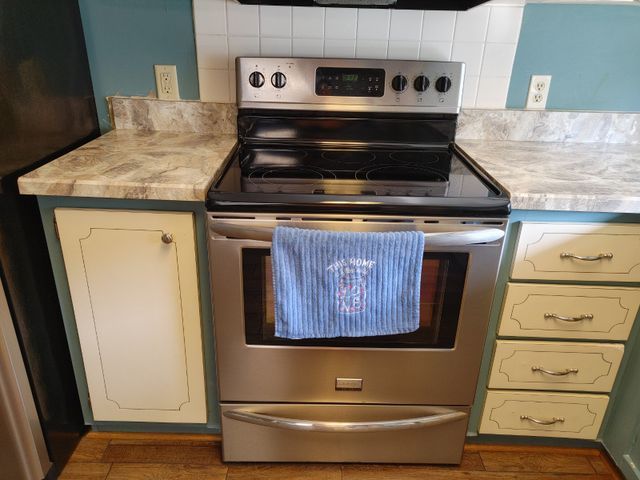 Kitchen Custom Cabinets