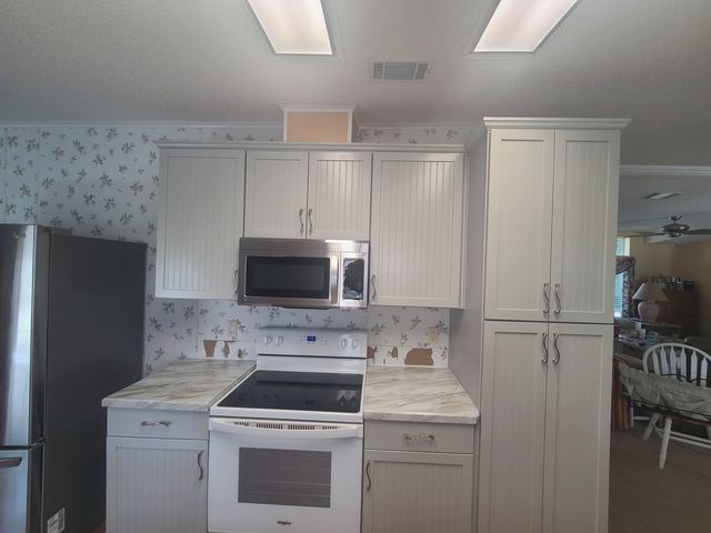 Kitchen Custom Cabinets