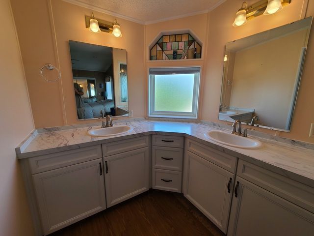 Kitchen Custom Cabinets