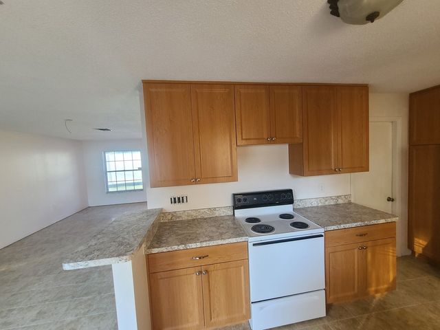 Kitchen Custom Cabinets