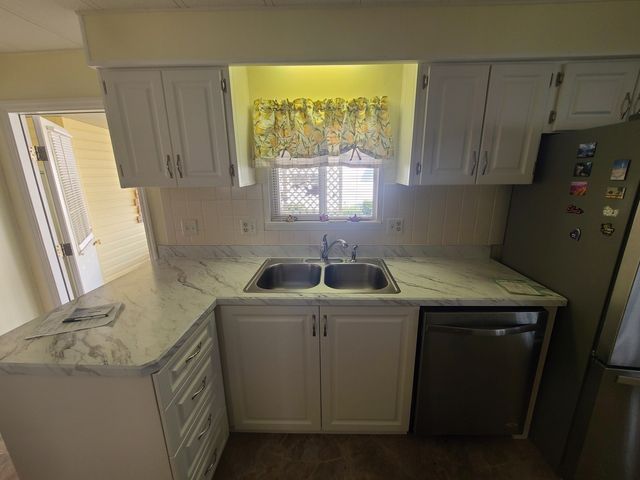 Kitchen Custom Cabinets