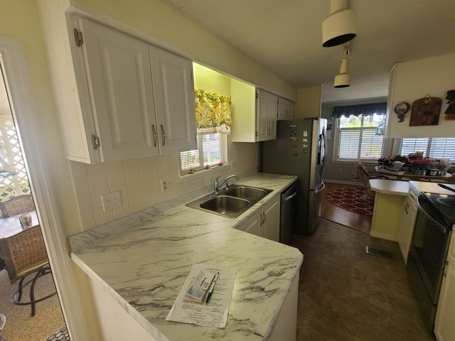 Kitchen Custom Cabinets