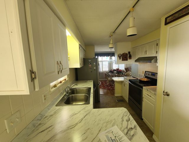 Kitchen Custom Cabinets