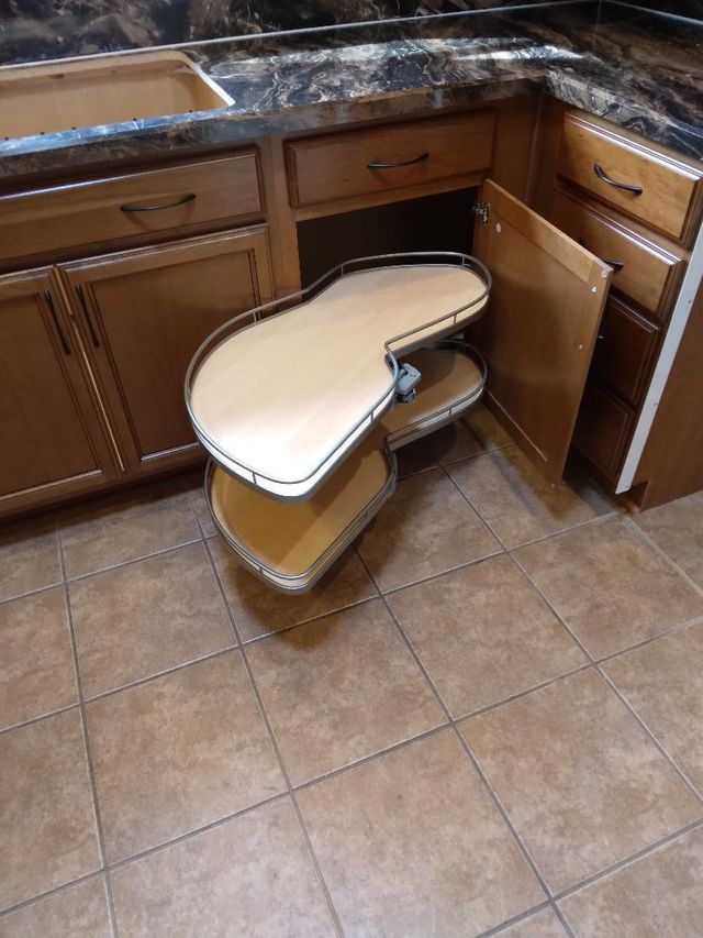 Kitchen Custom Cabinets