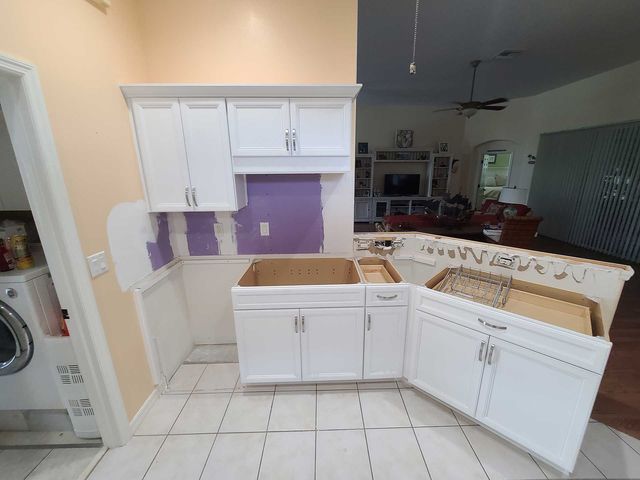 Kitchen Custom Cabinets