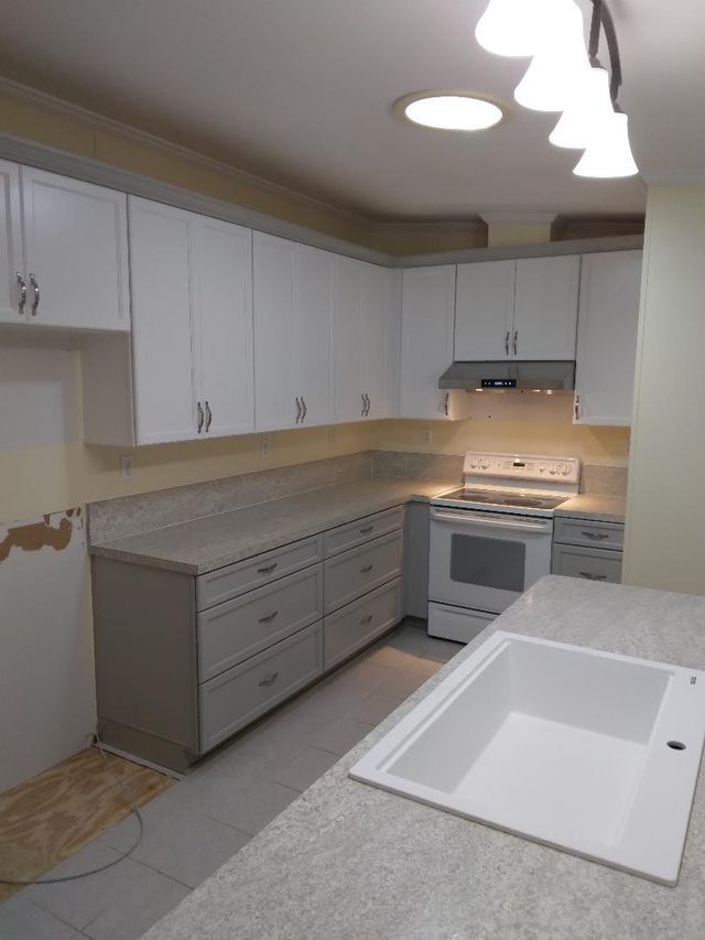 Kitchen Custom Cabinets