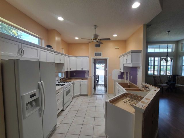 Kitchen Custom Cabinets