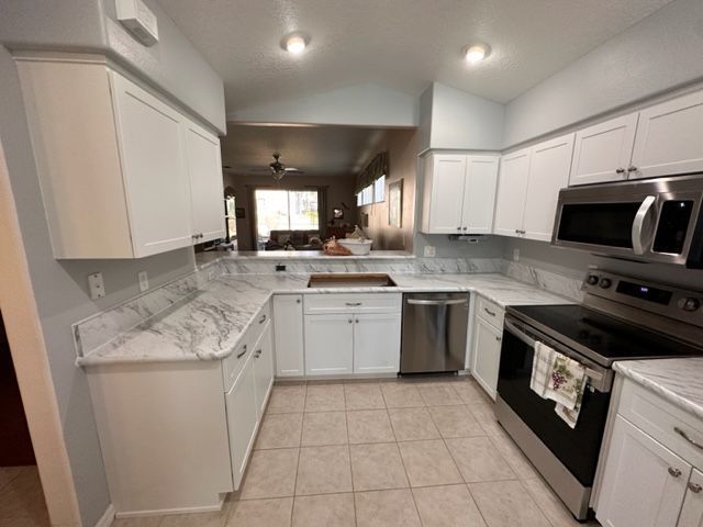 Kitchen Custom Cabinets