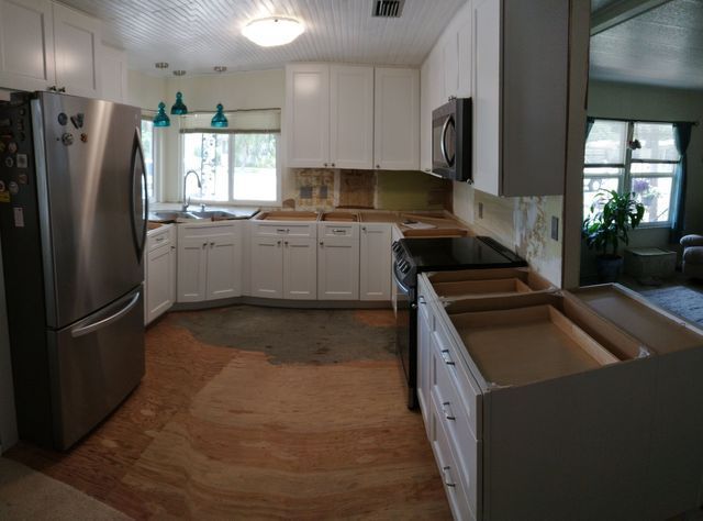 Kitchen Custom Cabinets