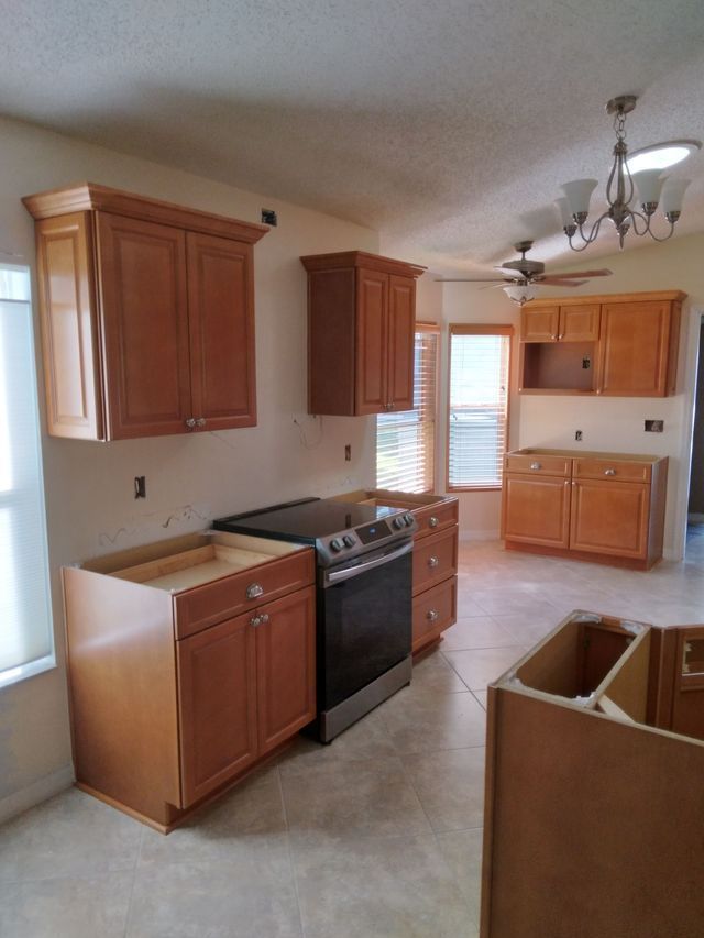 Kitchen Custom Cabinets