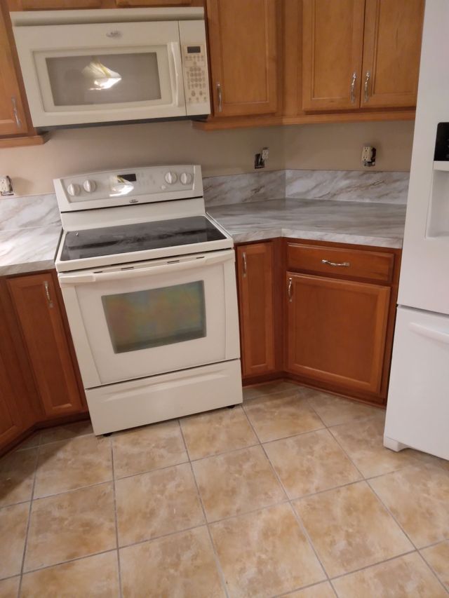 Kitchen Custom Cabinets