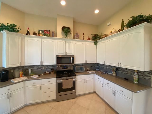 Kitchen Custom Cabinets