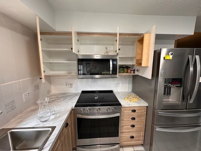 Kitchen Custom Cabinets