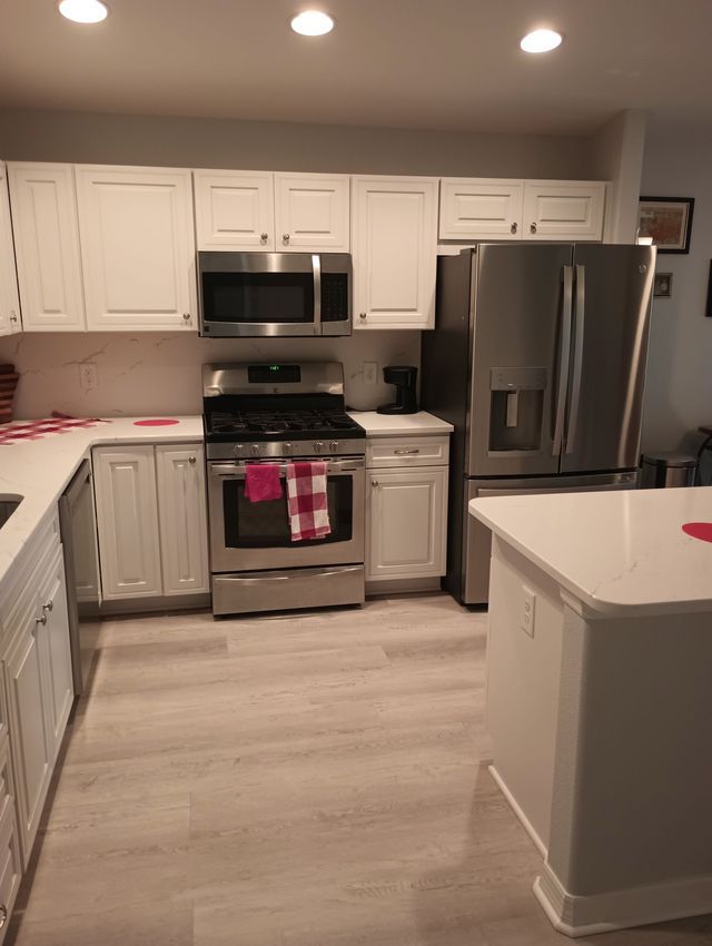 Kitchen Custom Cabinets