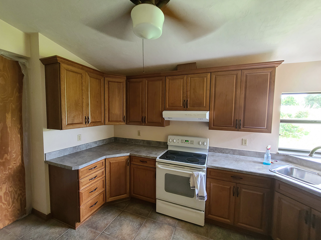 Kitchen Custom Cabinets