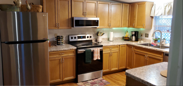 Kitchen Custom Cabinets