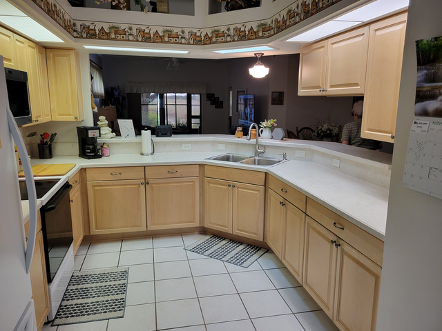 Kitchen Custom Cabinets