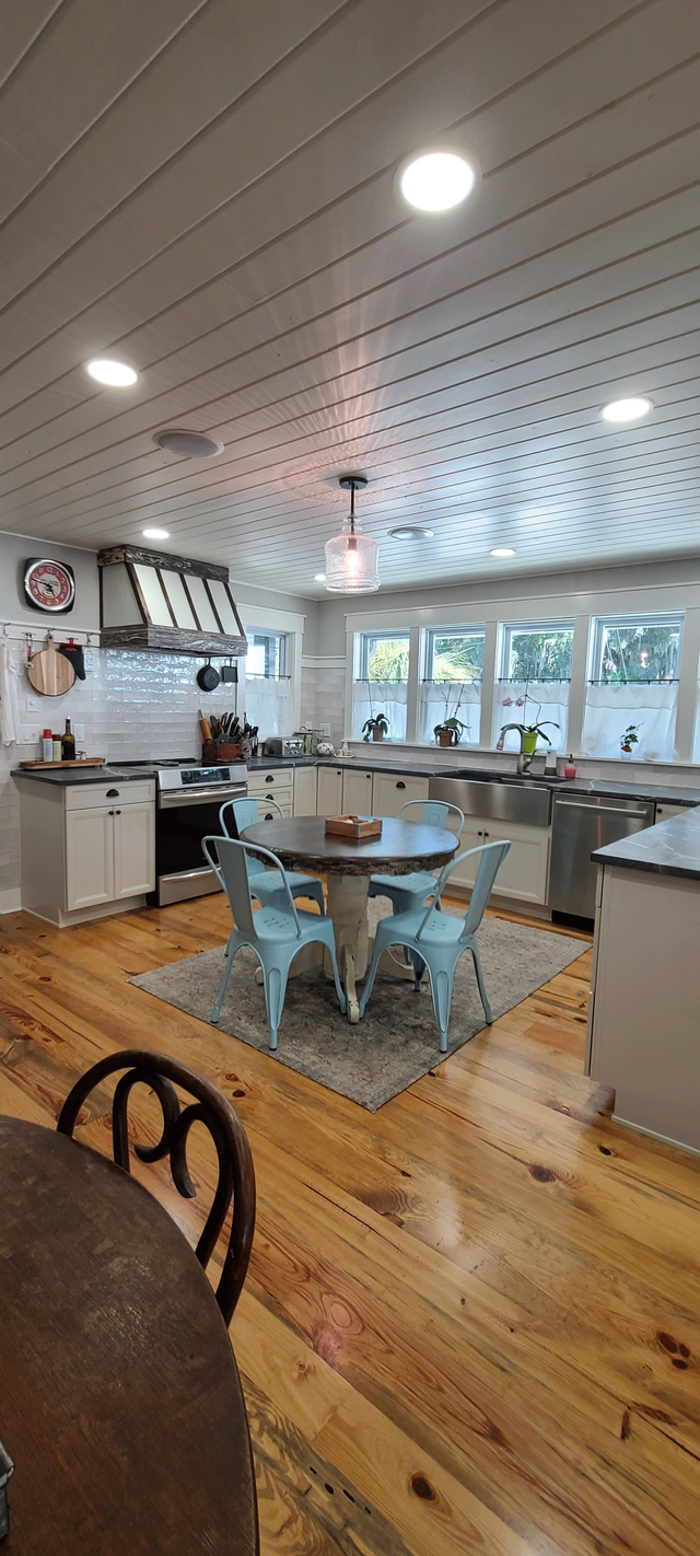 Kitchen Custom Cabinets