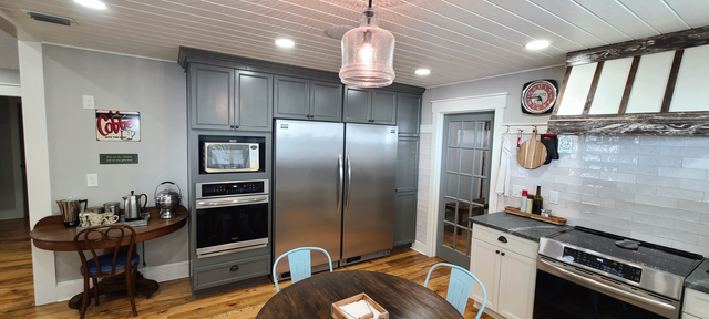 Kitchen Custom Cabinets