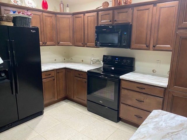 Kitchen Custom Cabinets