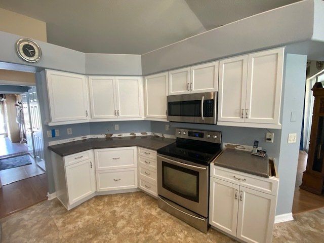 Kitchen Custom Cabinets