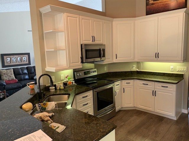 Kitchen Custom Cabinets