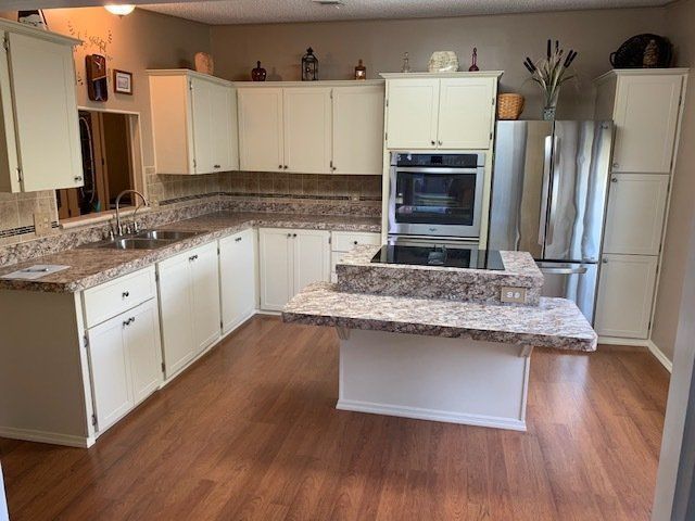 Kitchen Custom Cabinets