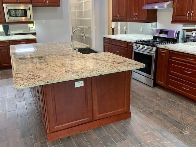 Kitchen Custom Cabinets