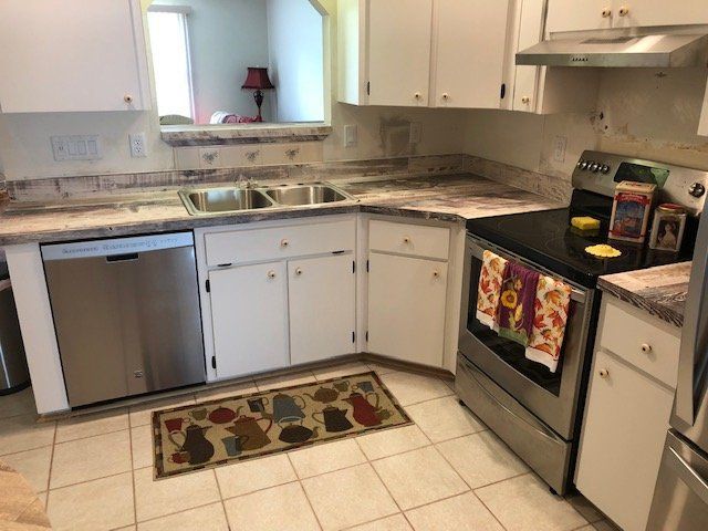 Kitchen Custom Cabinets