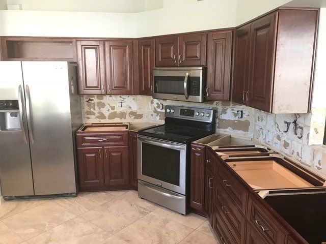 Kitchen Custom Cabinets