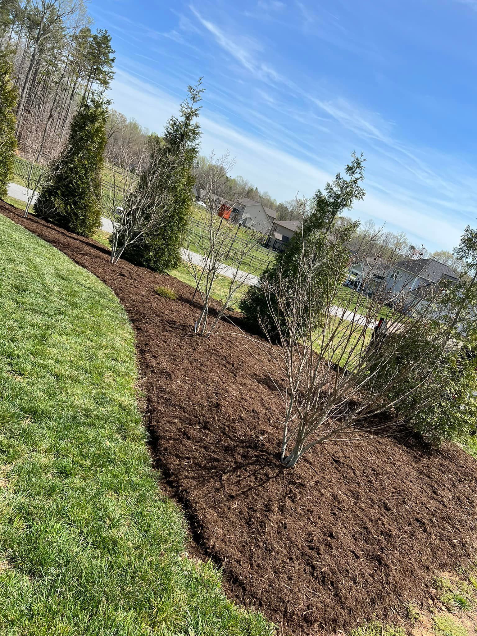 Mulch Delivery and Installation Lewisville, NC
