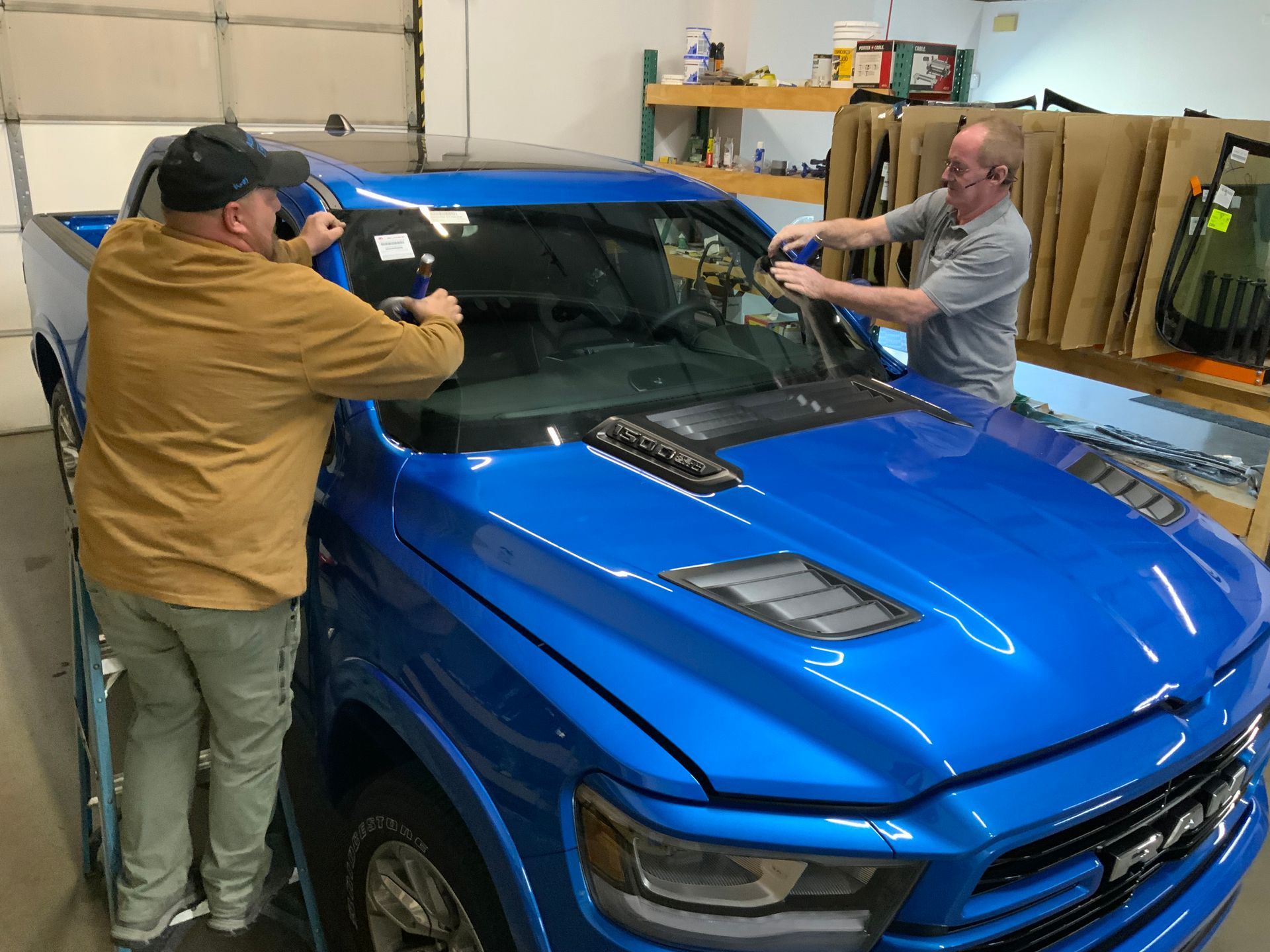 Auto glass replacement