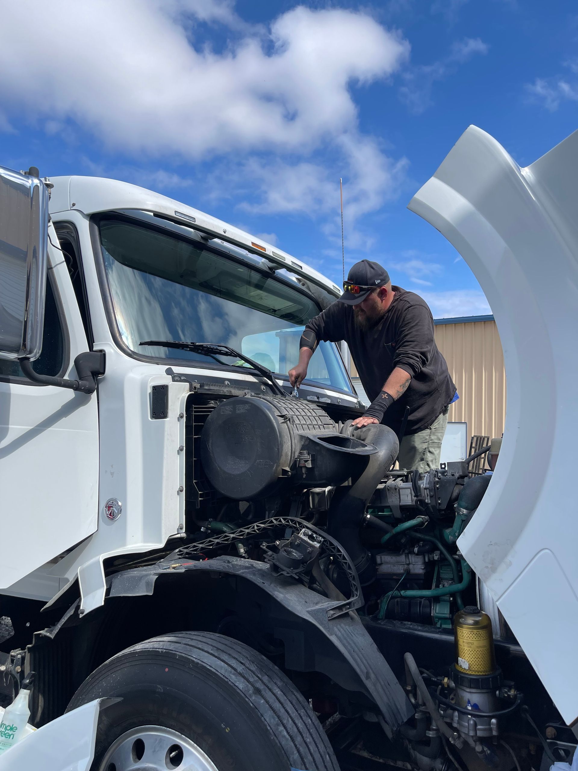Truck windshield replacement