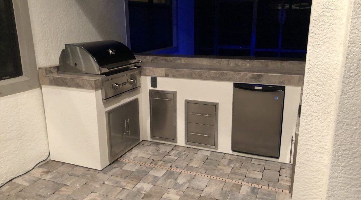 outdoor kitchen