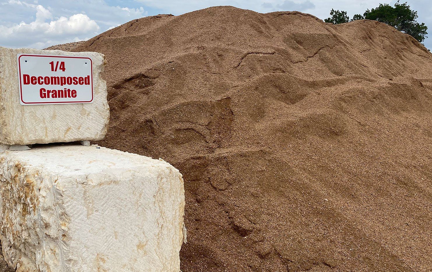 1/4 Decomposed Granite