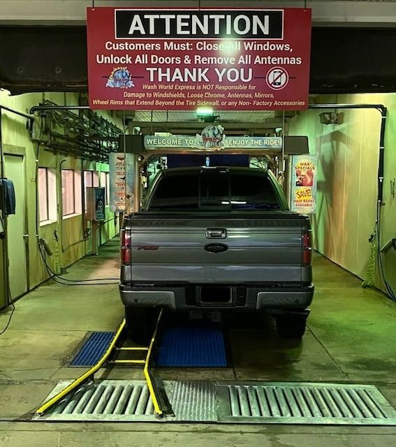 Car wash conveyor
