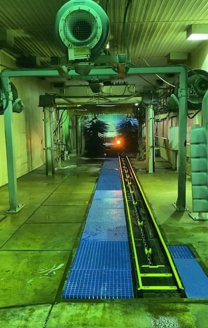 Car wash conveyor