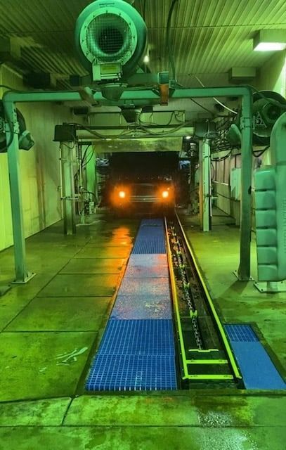 Car wash conveyor