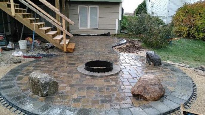 Residential outdoor firepit