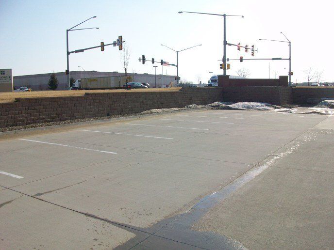 Commercial retaining wall